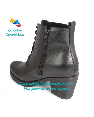 Bota Amarrar en Cuero para Dama. Tacón 5.5 cm y plataforma 15 mm-1 2527-1029 Negro