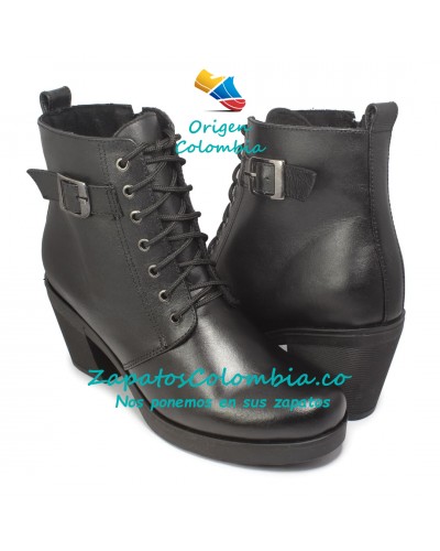 Bota Amarrar en Cuero para Dama. Tacón 5.5 cm y plataforma 15 mm-1 2527-1029 Negro