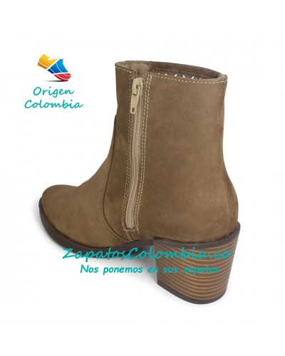 Bota moderna, horma elegante. Para Dama. Tacón 5.5 Cuero Nobuck, 2528-1023 Café Claro