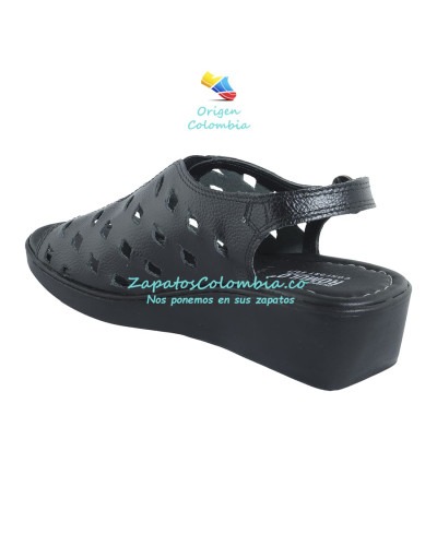 Sandalia Confort Rómulo en cuero 0205-5077 Negro