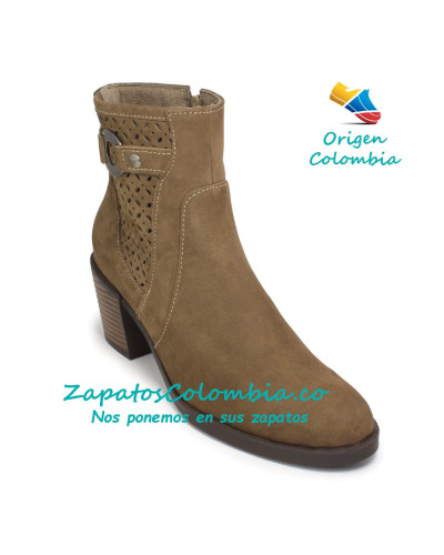 Bota para Dama en Cuero Nobuk Café Claro, 2528-1023 Tacón 5.5 cm